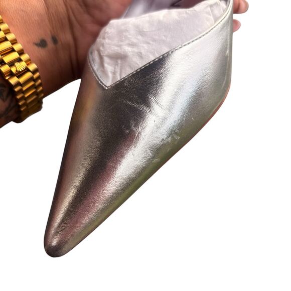 Stuart Weitzman Metallic Silver Pointed Toe Kitten Heel Pumps Designer Shoes 8.5 - Picture 12 of 12